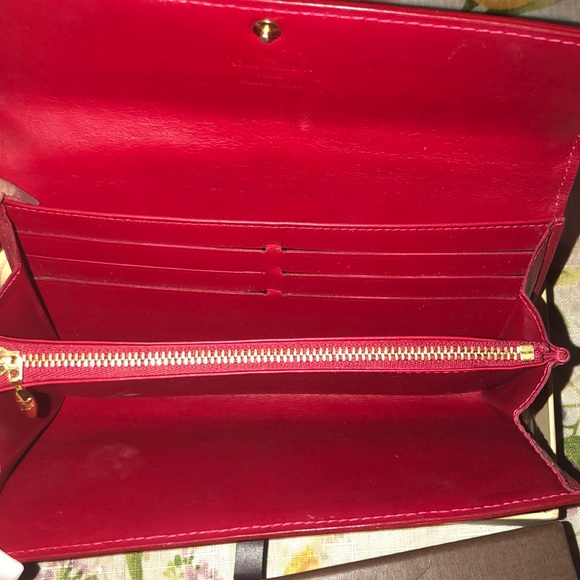 Louis Vuitton Vernis Sarah Wallet - Picture 3 of 4